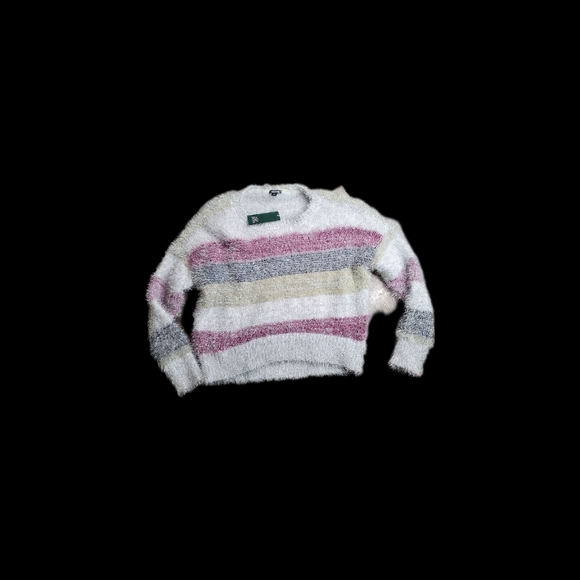 Women's long sleeve fuzzy striped sweater. Brand Wild Fable. Size Medium. NWT - Picture 1 of 4